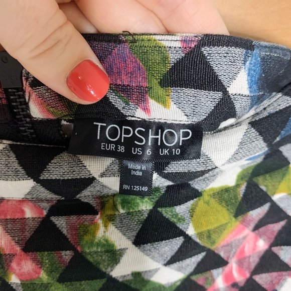 Topshop Mini Skirt Size 6 Colorful Floral - Picture 3 of 4